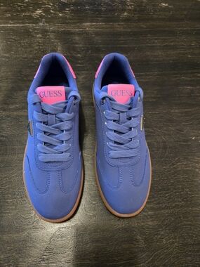 Guess Clelia Sneakers Dames Wit Dames shoppen? | NL